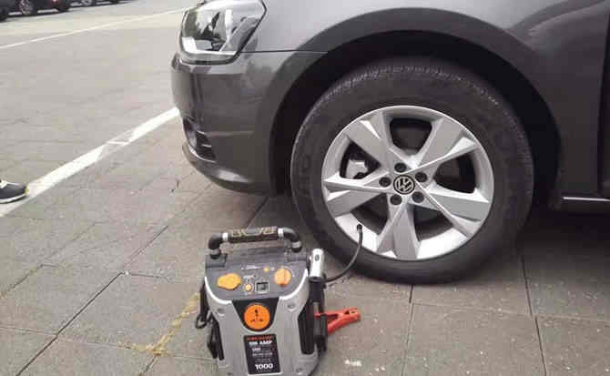赤水汽车搭电案例